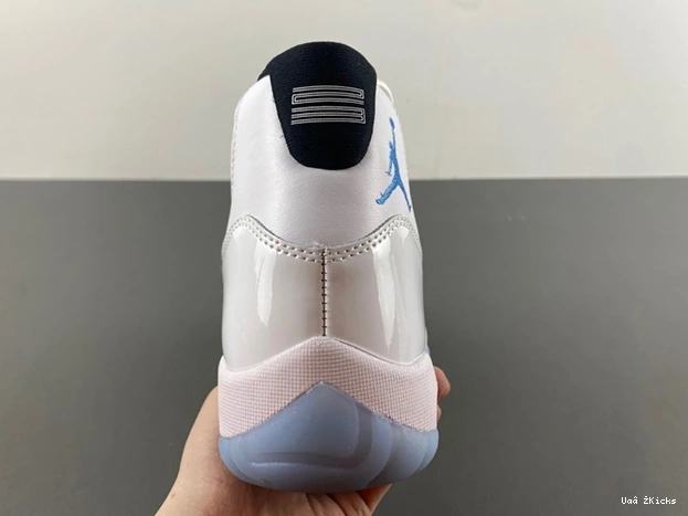 Legend CT8012-104 11 692  (2024) Blue Retro Jordan TopPick 0822